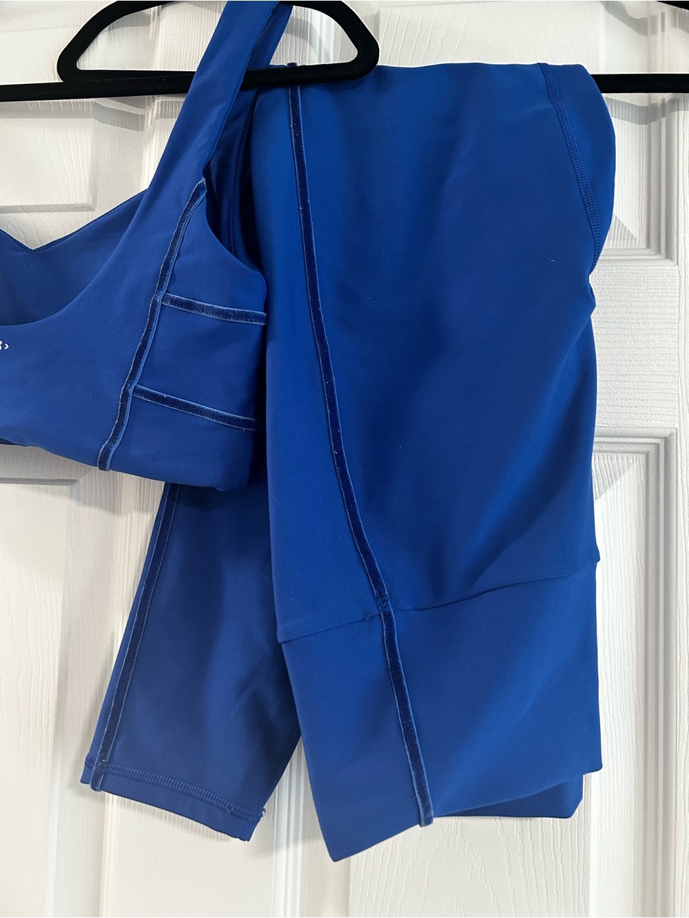 Abercrombie YPB Women's Royal Blue Velvet Activewear Sports Bra and Leggings Set - Picture 5 of 5